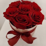 Picture of red rose box