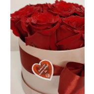 Picture of red rose box